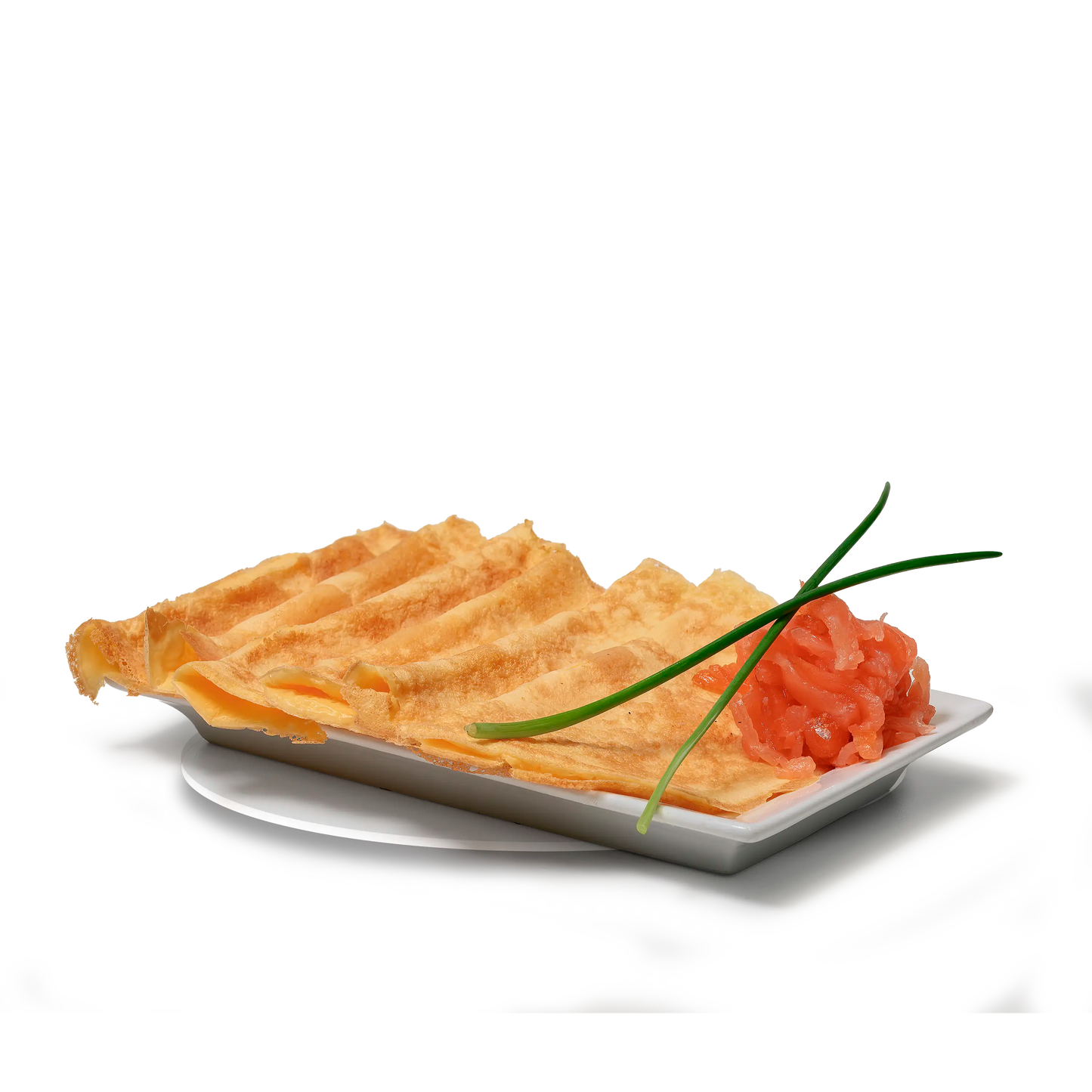 Mini omeletjes met gerookte zalm en bieslooksnippers (6 st)